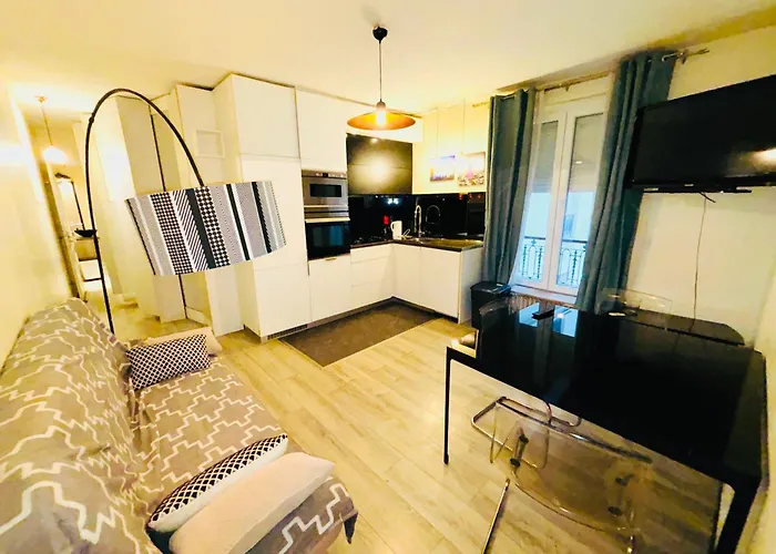 Tour Eiffel Alesia פריז